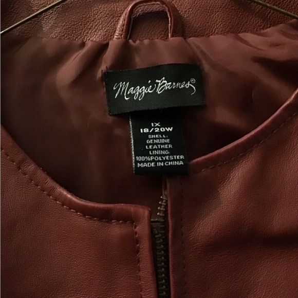 Maggie Barnes Women’s Leather Jacket - Picture 3 of 12